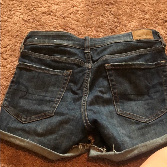 Shorts - Picture 2 of 3